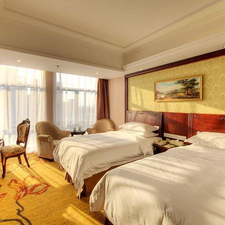 Vienna Hotel Shanghai Happy Valley Szungcsiang Kültér fotó