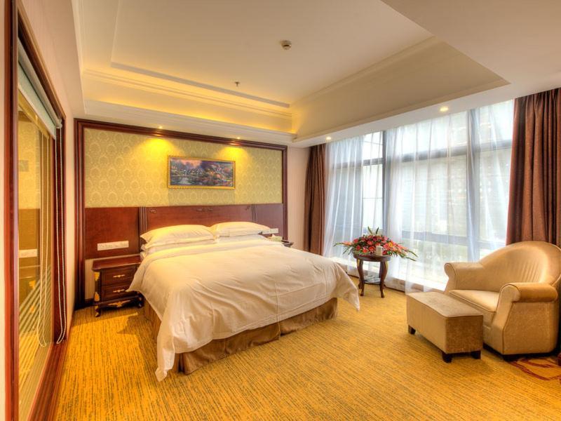 Vienna Hotel Shanghai Happy Valley Szungcsiang Kültér fotó